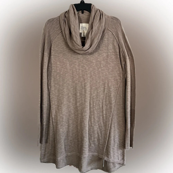 Between Me & You Pullover Cowl Neck Tunic Sweater, Hi-Low Light Gauze, Size XL - Picture 1 of 10
